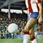 Victor Ephanor botín de oro con Junior - lachachara.org