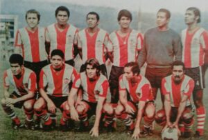 Victor Ephanor en alineación del Junior 1972 - lachachara.org