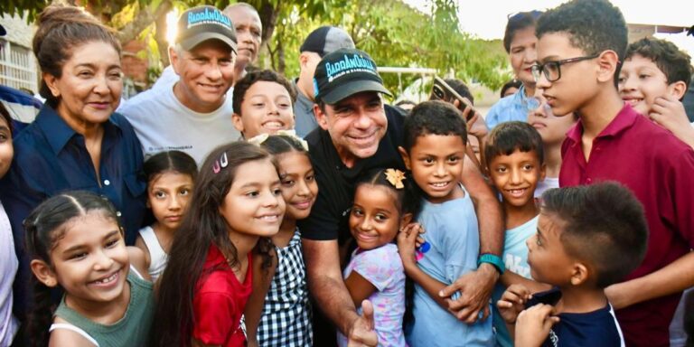 Alcalde Char inaugura el parque Los Muñecos en Barranquilla así quedó el nuevo espacio