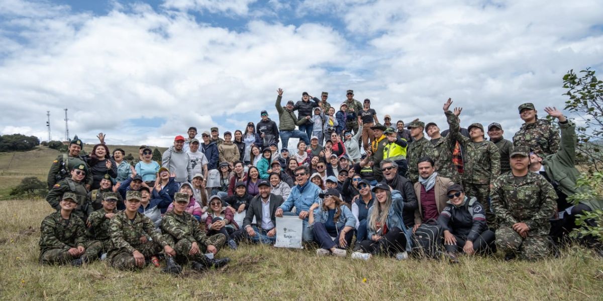 Cancillería impulsa siembra de 800 árboles en Boyacá