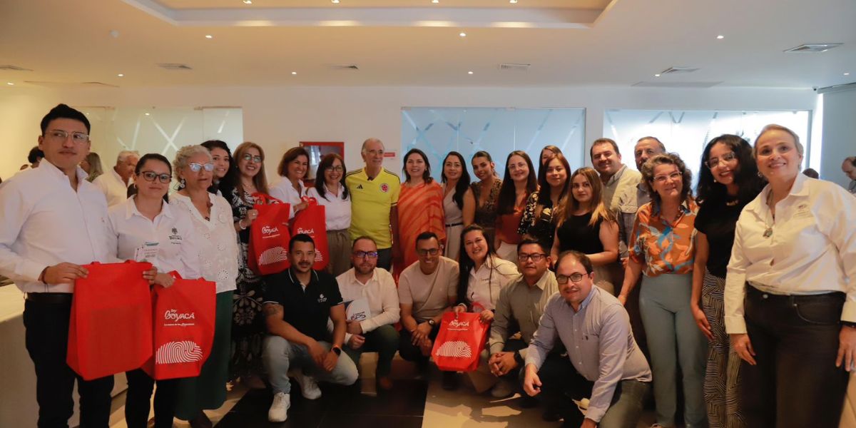 Gobernador Verano impulsa consejo regional de innovación