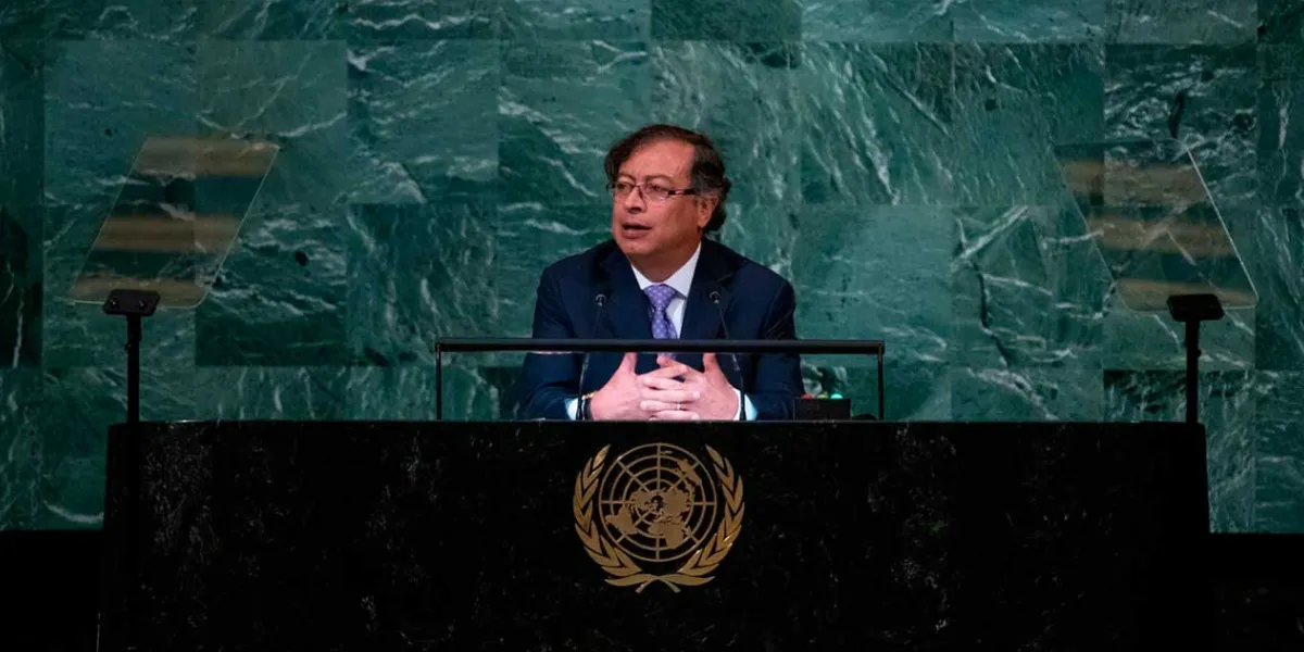 El presidente Petro ha reiterado ante altos foros internacionales que reducir el consumo y apoyar el cambio a economías lícitas en zonas productoras resulta mejor que las intervenciones de fuerza.