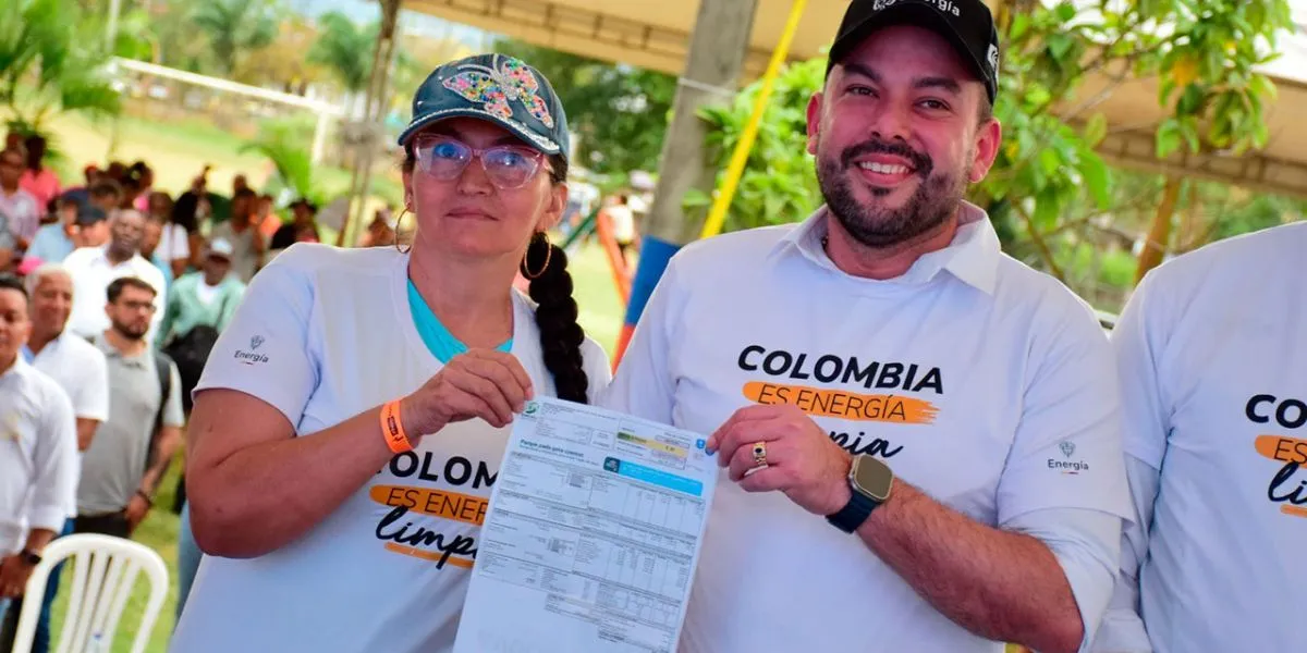 Transición energética en Colombia: energía solar y eólica ya cubren 13,8% de la matriz