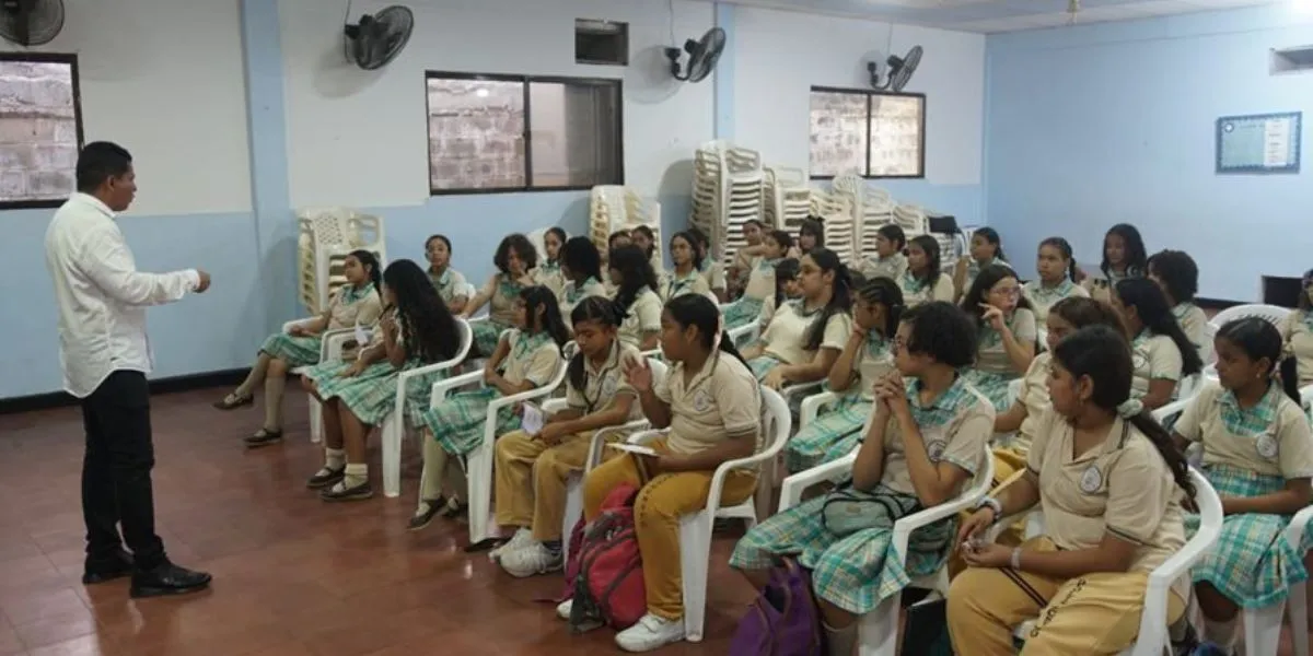 El Politécnico de Soledad brilló en las Olimpiadas Matemáticas Matific LATAM 2025, logrando el cuarto lugar nacional y una mención especial.