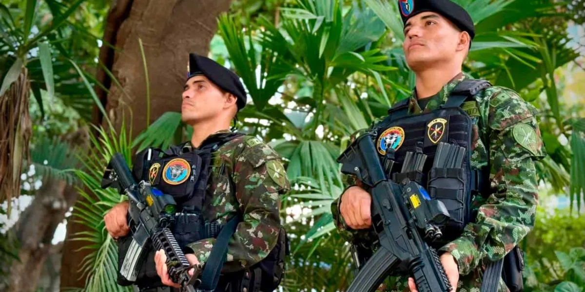 Ofensiva militar en Guaviare neutraliza a más de 10 disidentes de ‘Iván Mordisco’, reforzando la seguridad y la lucha contra grupos armados ilegales.