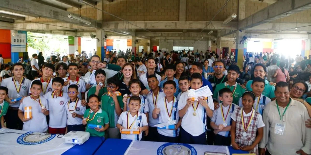 OLIMASOL 2025 deslumbra en Soledad: talentos matemáticos brillan en gran final