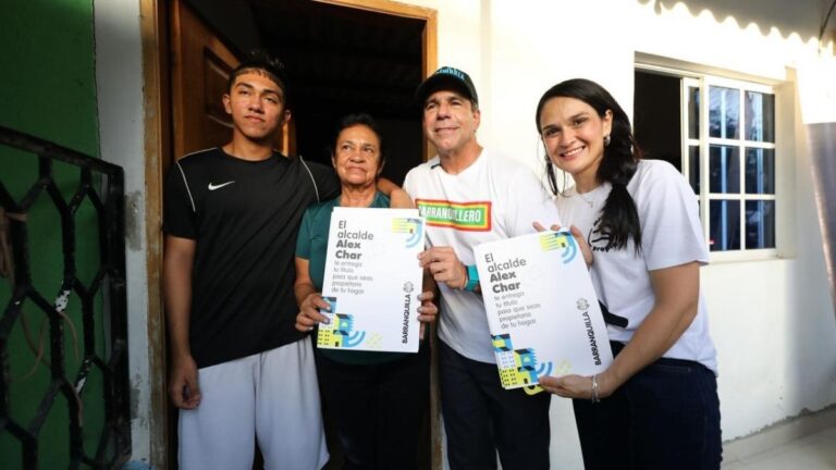 Distrito supera los 4.800 hogares beneficiados con escrituras gratuitas