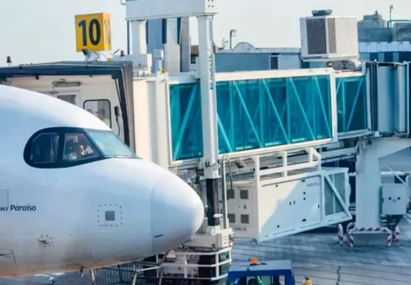 Petro entrega zona de llegadas nacionales en aeropuerto Ernesto Cortissoz