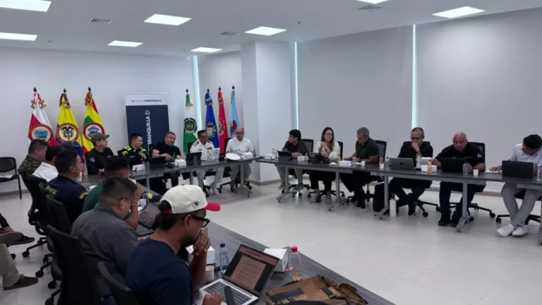 Barranquilla refuerza seguridad por puente y partido de Colombia